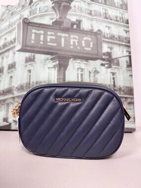 Michael Kors 35S1GX0C1U Rose Small Oval Camera IN Black